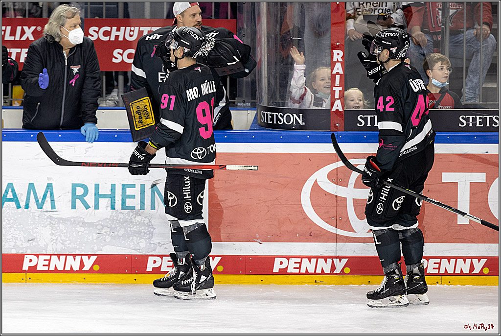 PENNY DEL;  Koelner Haie - Schwenninger Wild Wings; Koeln, 08.10.2021